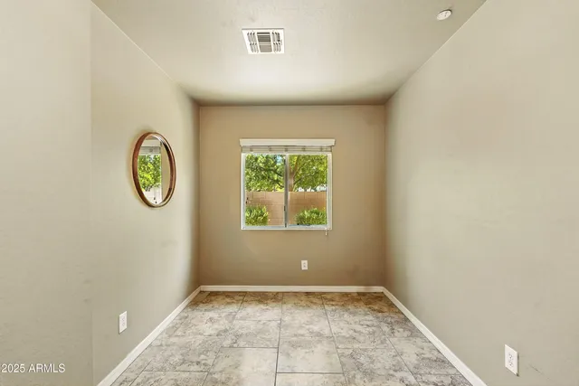a view of empty room with window