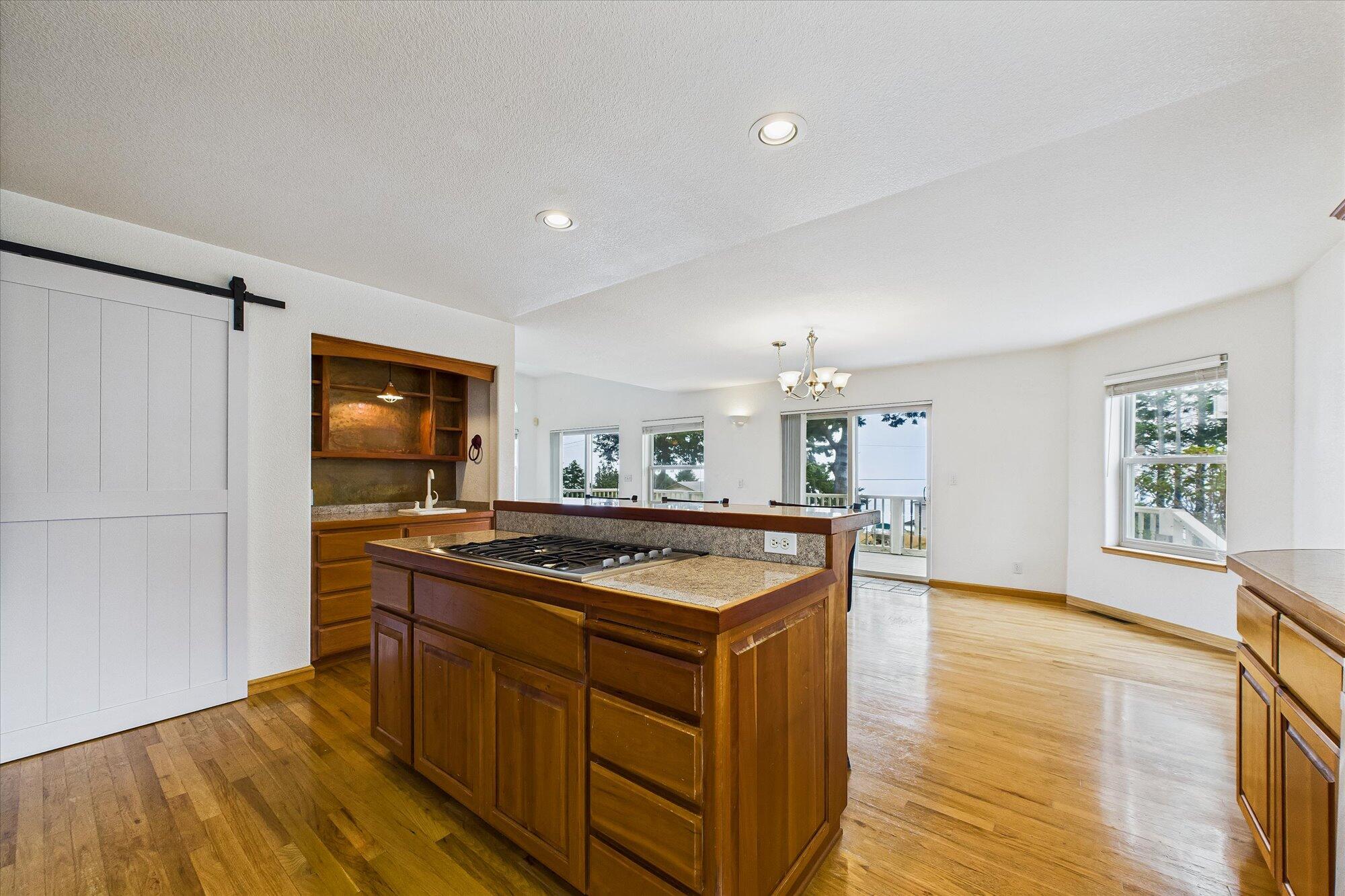 341 Seafoam Road Whitethorn, CA 95589 - Photo 19 of 68