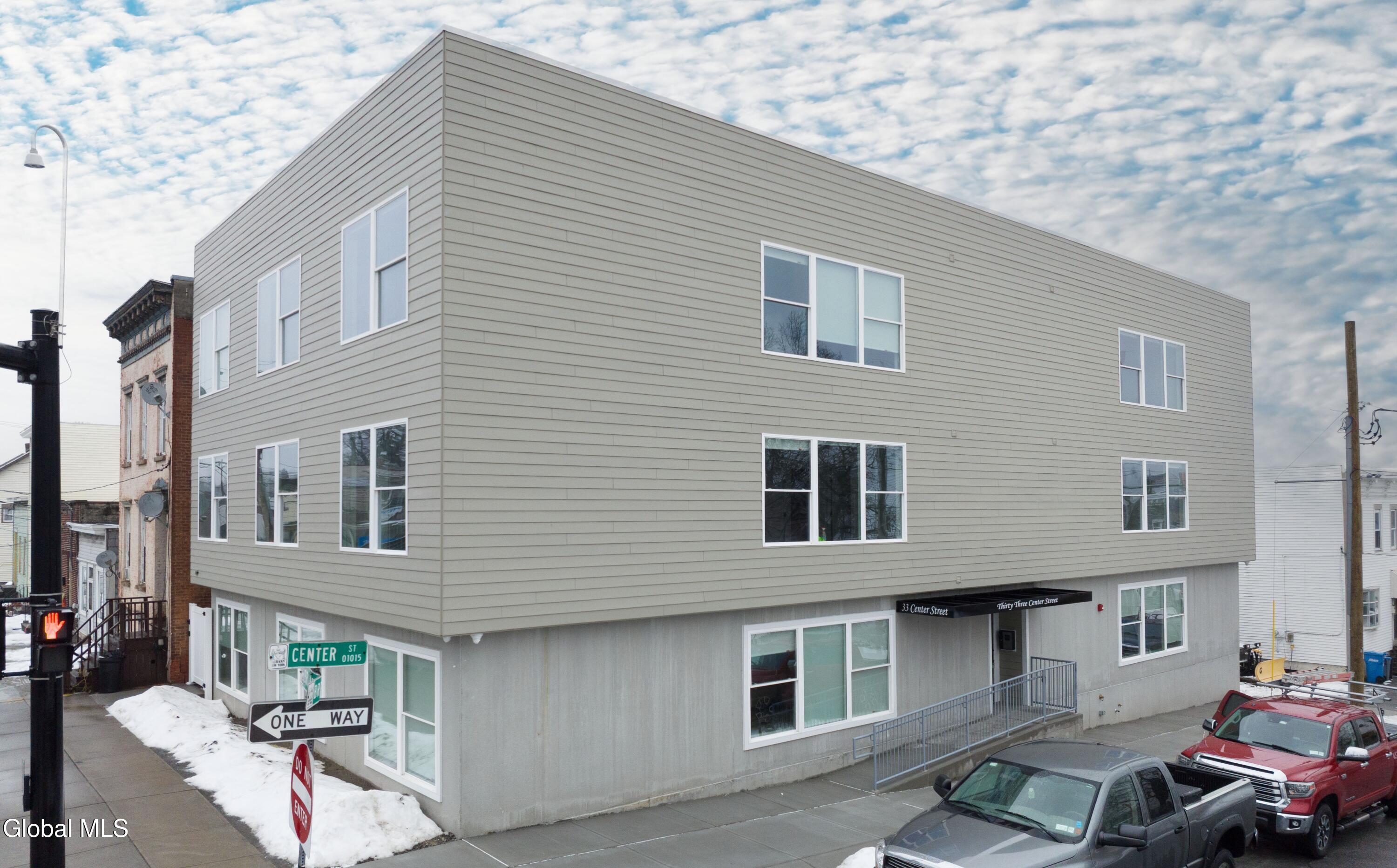 33 Centre Street, Unit 3D Albany, NY 12204 - Photo 7 of 9 33-Center-Street-Apartments_002