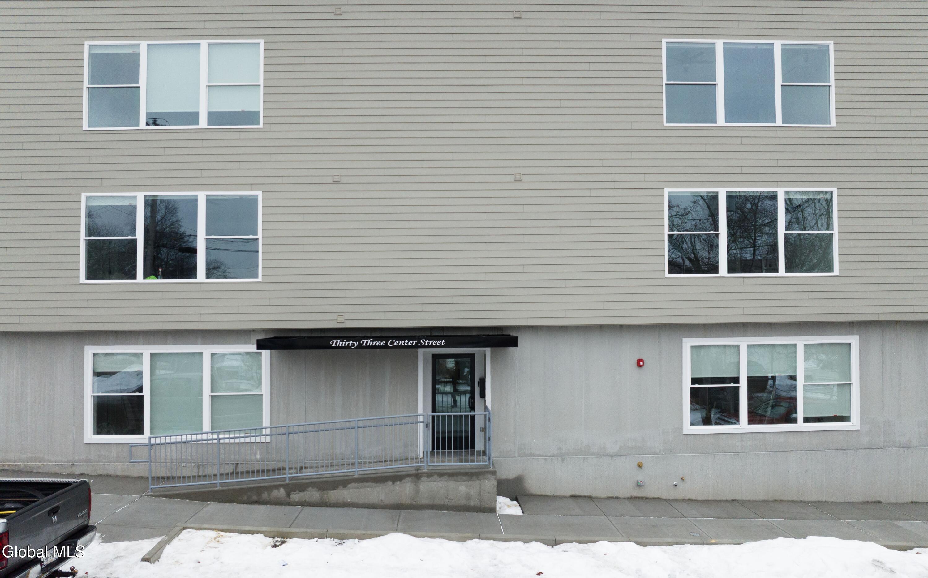 33 Centre Street, Unit 3D Albany, NY 12204 - Photo 9 of 9 33-Center-Street-Apartments_009
