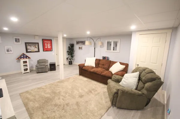 $750,000 | 64 Wardtown Road, Freeport, ME 04032