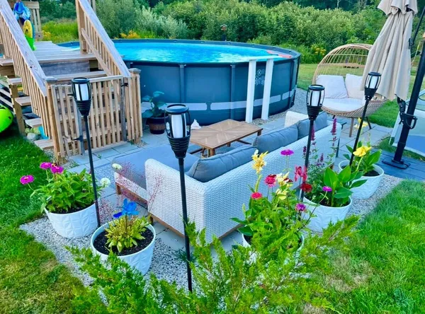 $750,000 | 64 Wardtown Road, Freeport, ME 04032