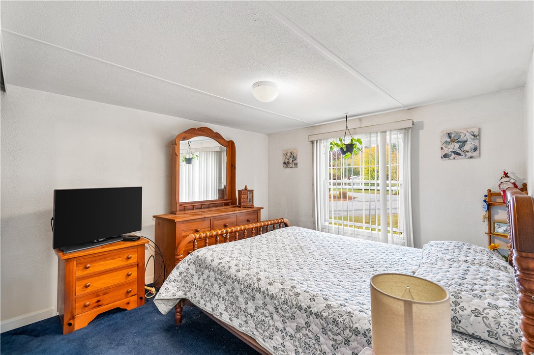 41 Wright Way Coventry, RI 02816 - Photo 12 of 23