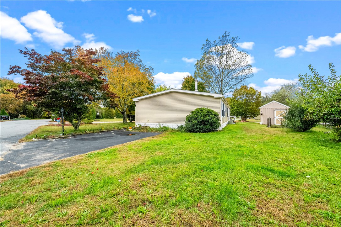 41 Wright Way Coventry, RI 02816 - Photo 2 of 23