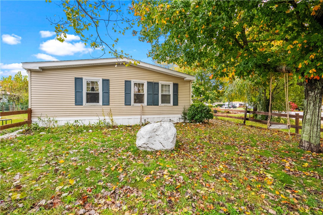 41 Wright Way Coventry, RI 02816 - Photo 3 of 23