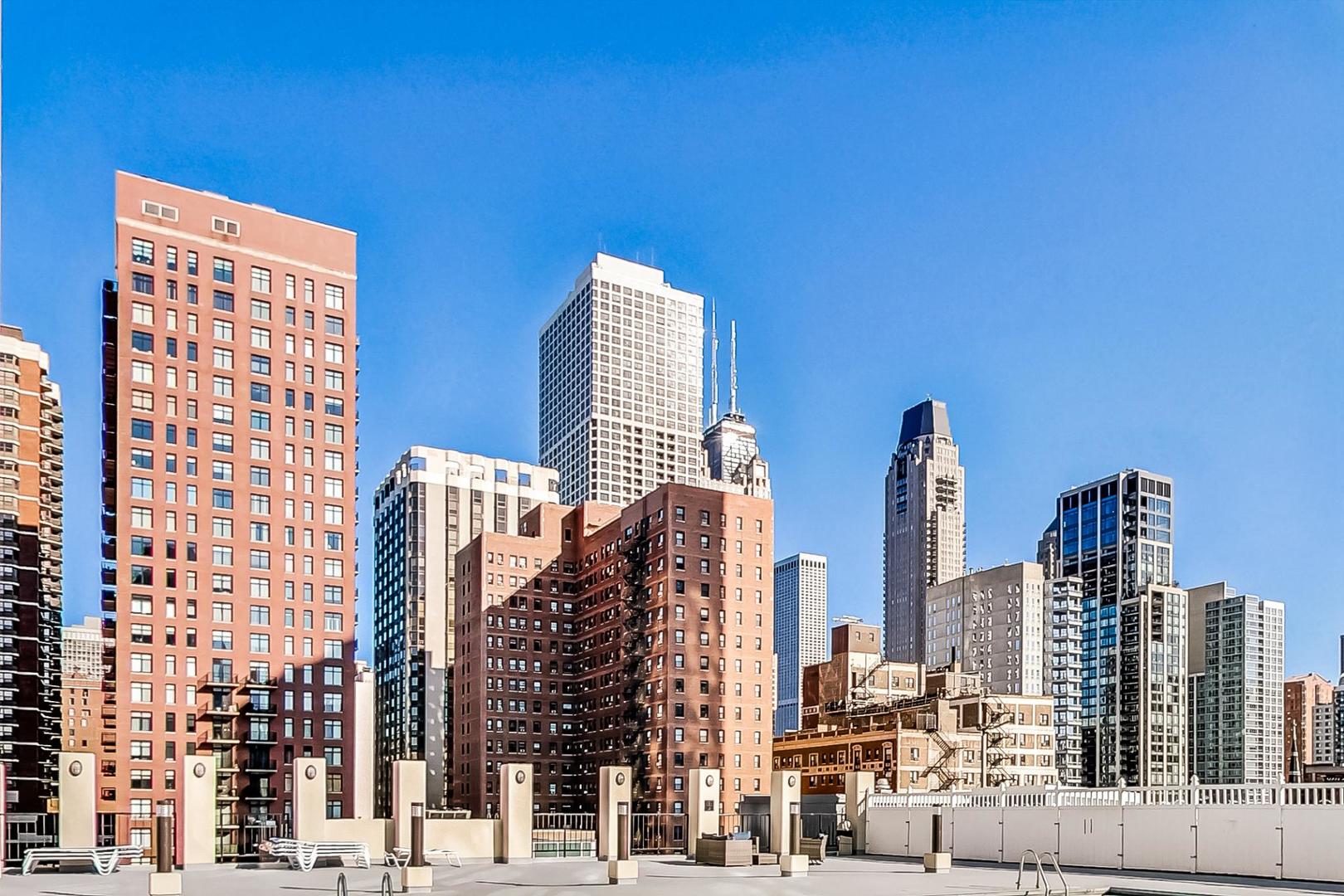 1122 North Clark Street, Unit 3705 Chicago, IL 60610 - Photo 36 of 38