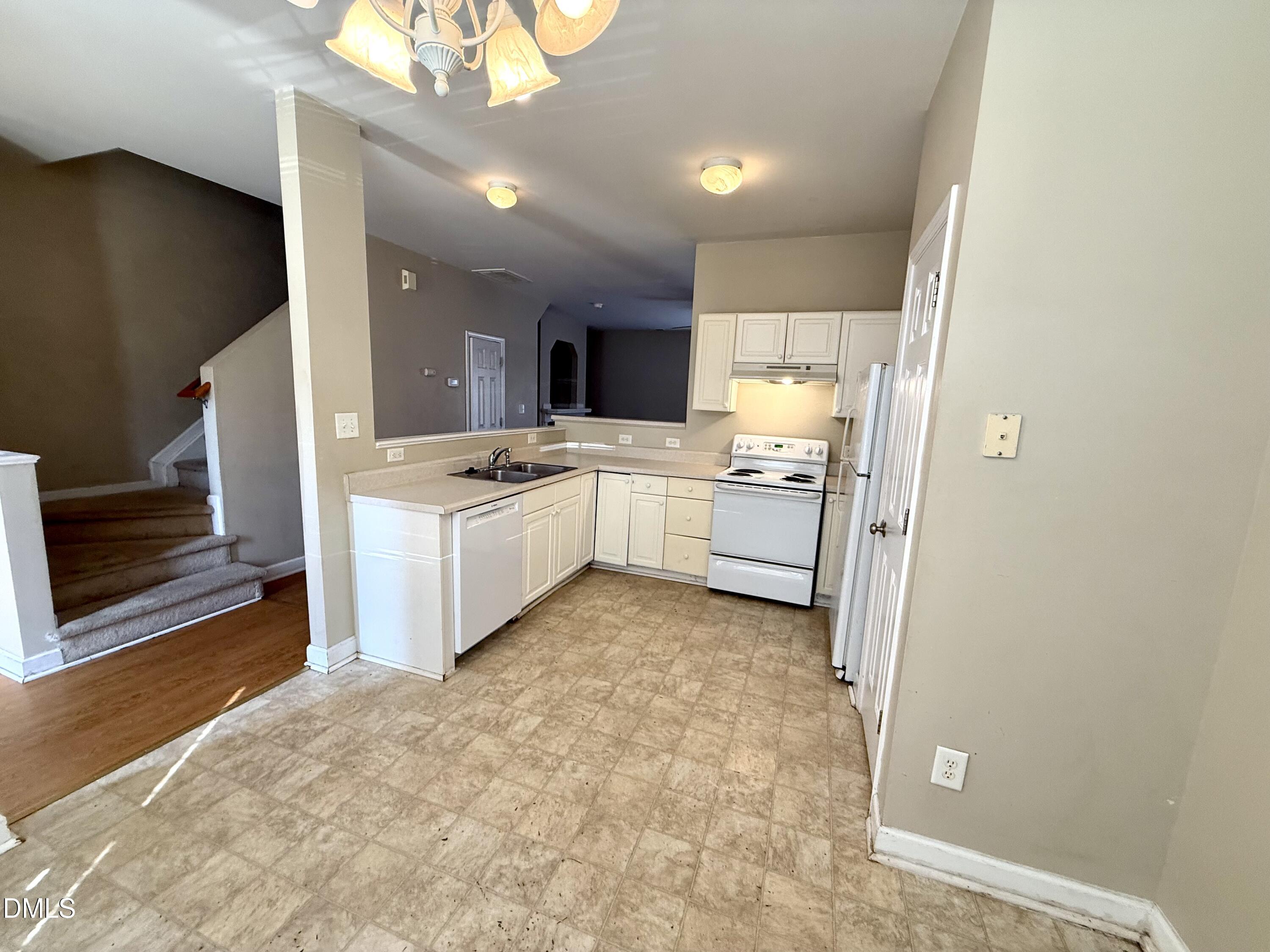 8304 Tierra Del Sol Way Raleigh, NC 27616 - Photo 3 of 10 IMG_1845