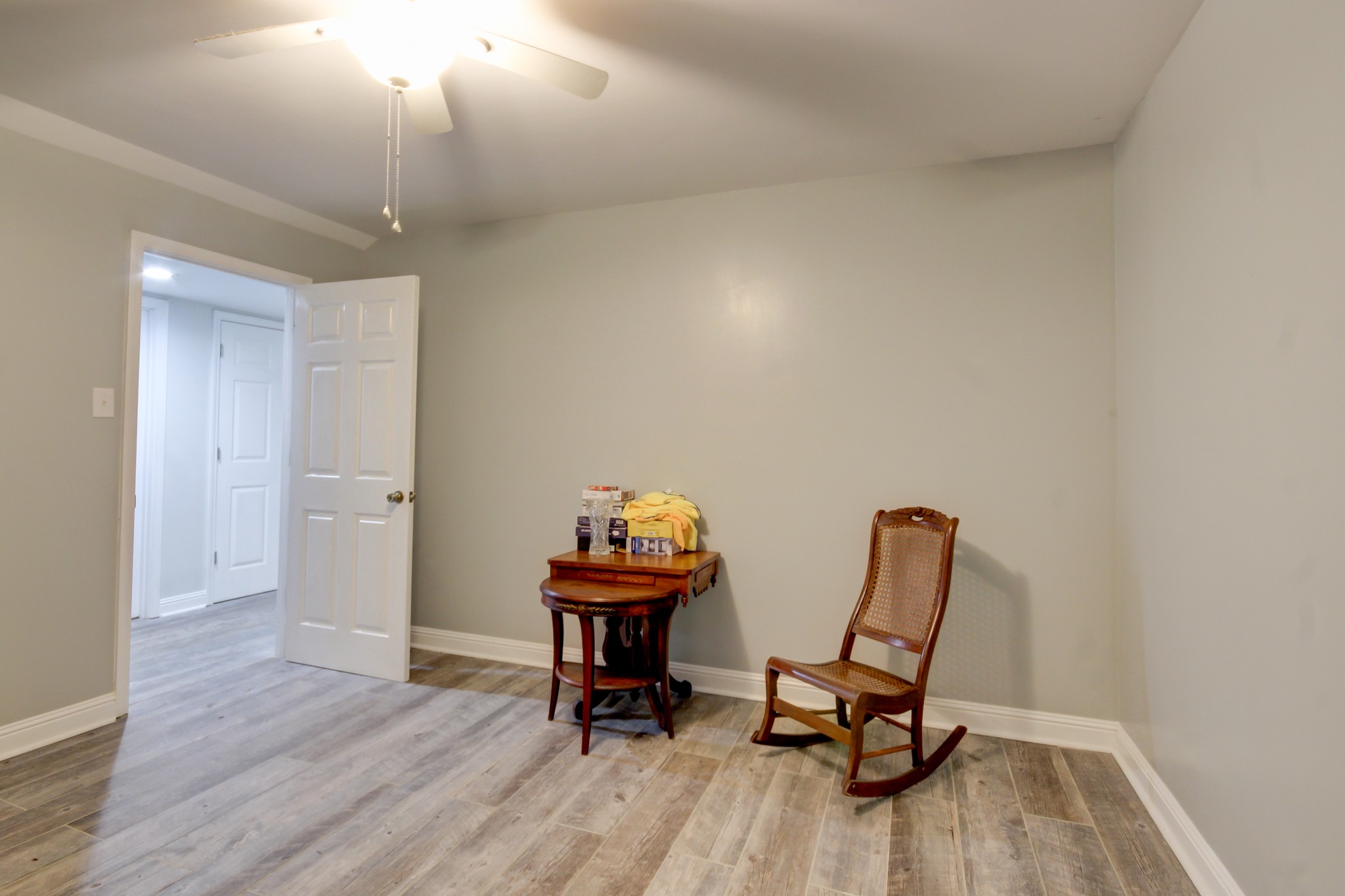 4141 Sango Road Clarksville, TN 37043 - Photo 39 of 57 a view of a workspace with furniture and wooden floor