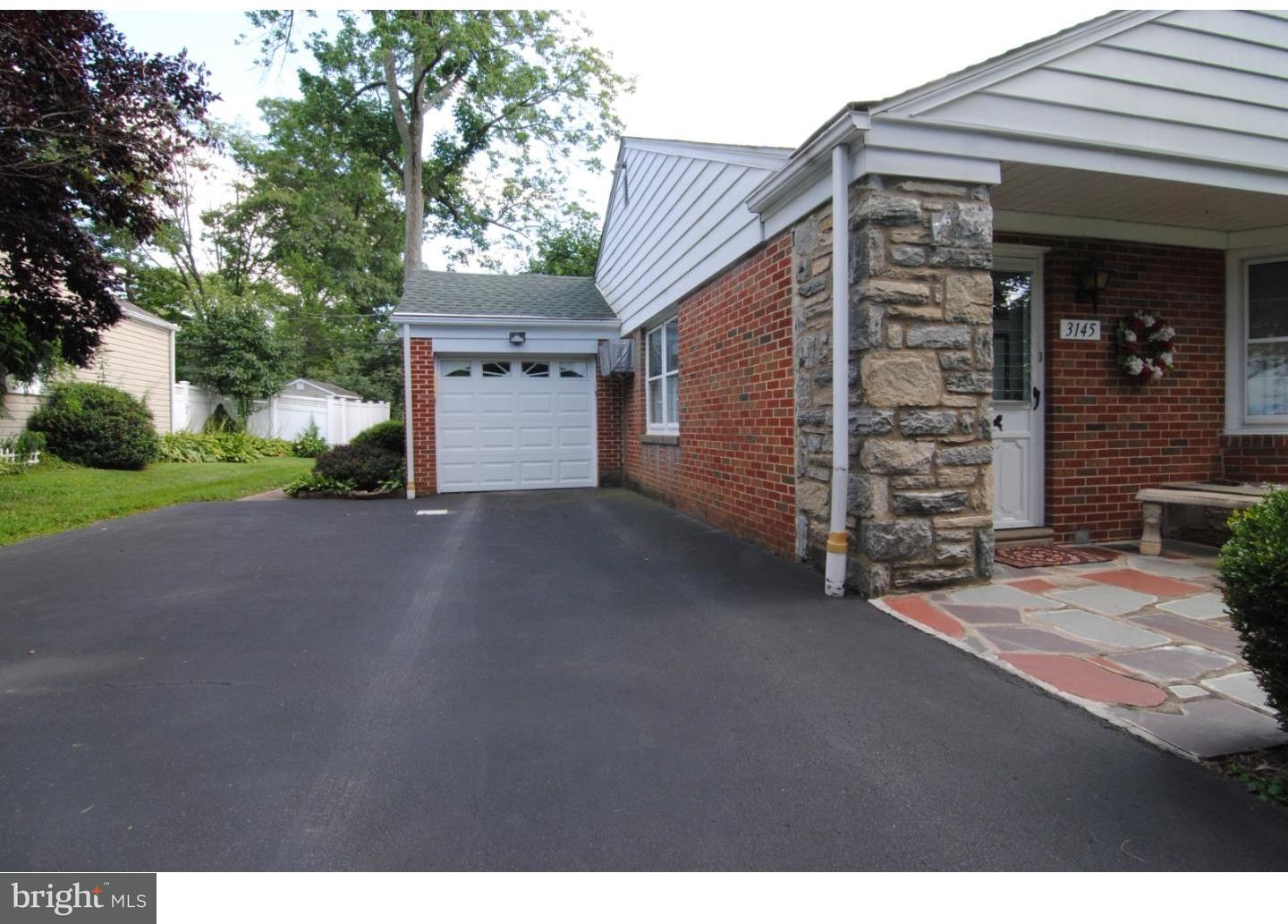 3145 Pine Road Huntingdon Valley, PA 19006 - Photo 22 of 25 Driveway