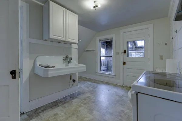 $224,500 | 1208 North Superior Street, Appleton, WI 54911