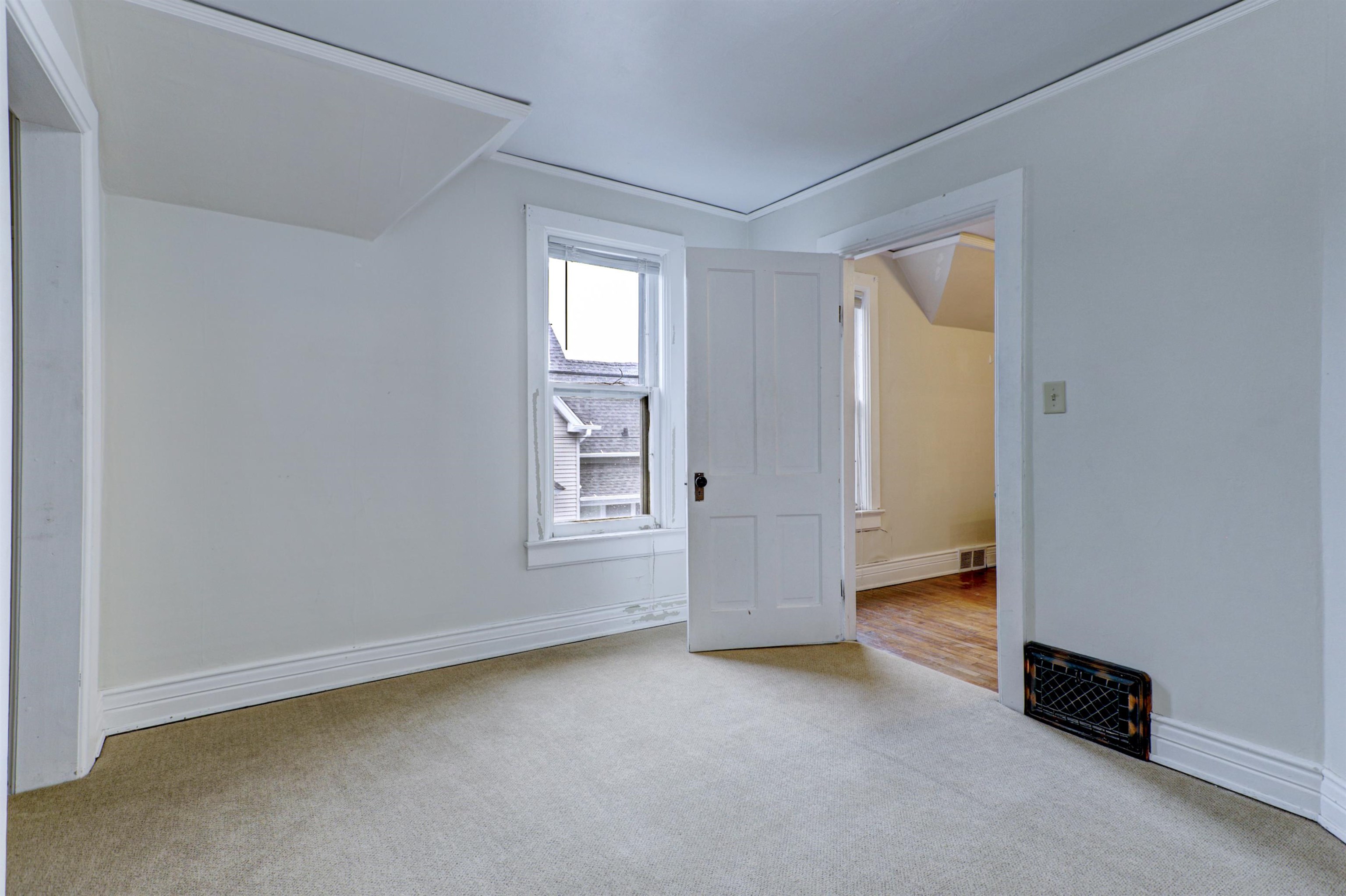 1208 North Superior Street Appleton, WI 54911 - Photo 29 of 35