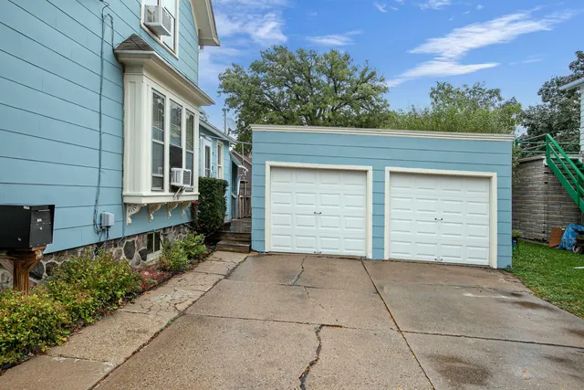 $224,500 | 1208 North Superior Street, Appleton, WI 54911