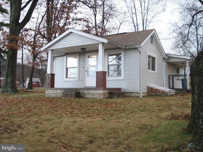 6213 Quinn Road Frederick, MD 21701 - Photo 1 of 11 Front of Home