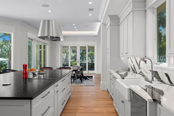 $5,495,000 | 12 Jessamine Place, Hilton Head Island, SC 29928