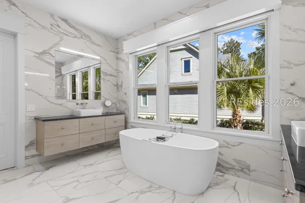 $5,495,000 | 12 Jessamine Place, Hilton Head Island, SC 29928