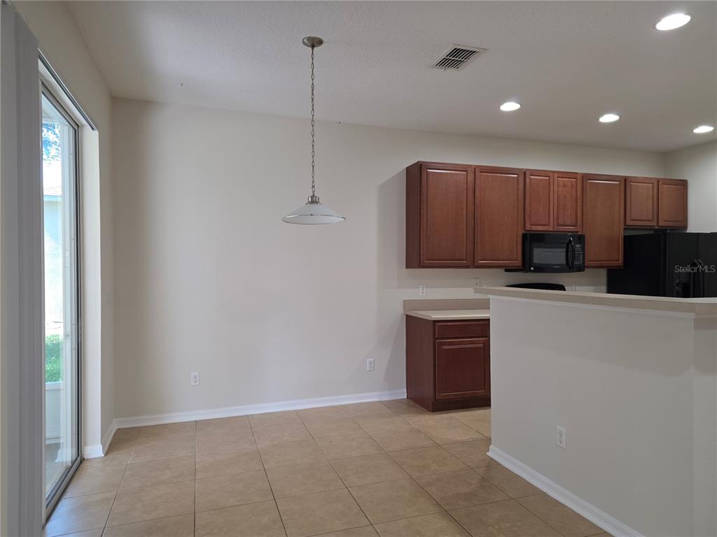 311 Rambling Circle Apopka, FL 32712 - Photo 7 of 26