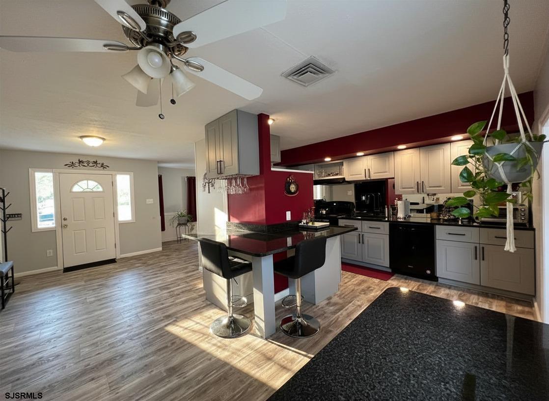 701 West Mill Road Northfield, NJ 08225 - Photo 3 of 37