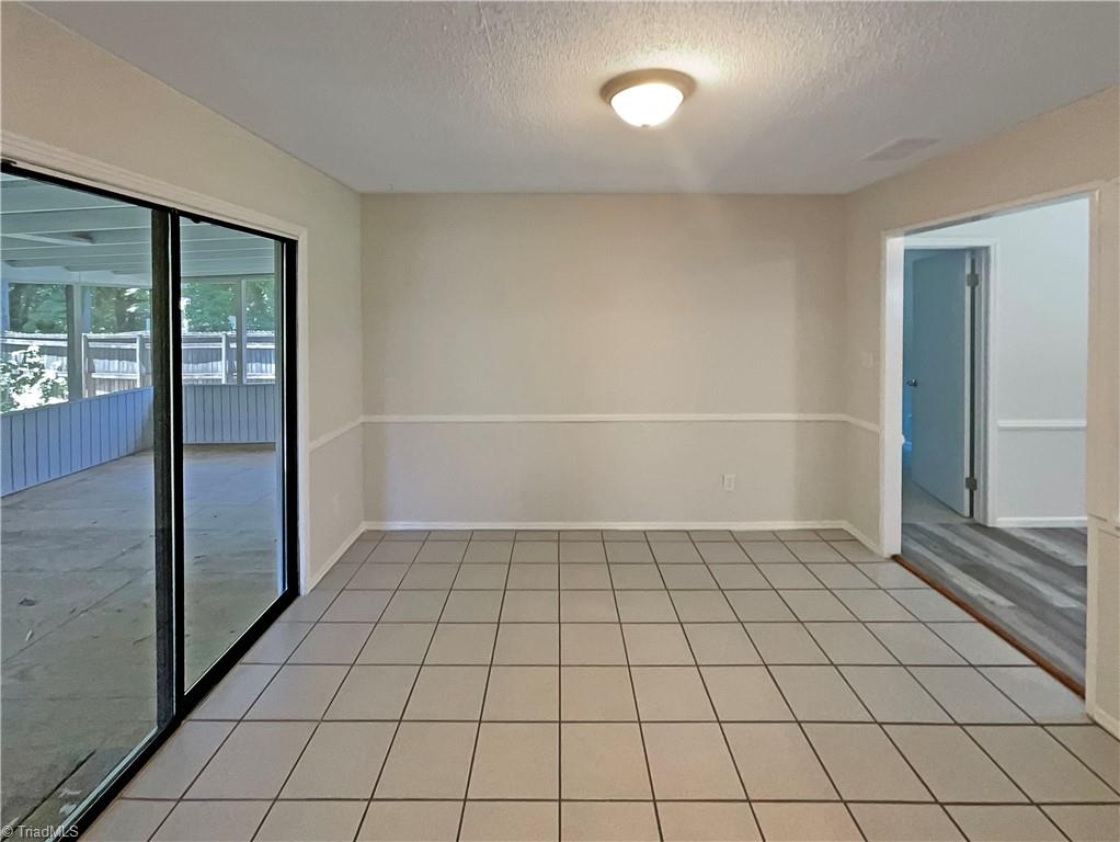 6630 Riverwood Road Walkertown, NC 27051 - Photo 8 of 19