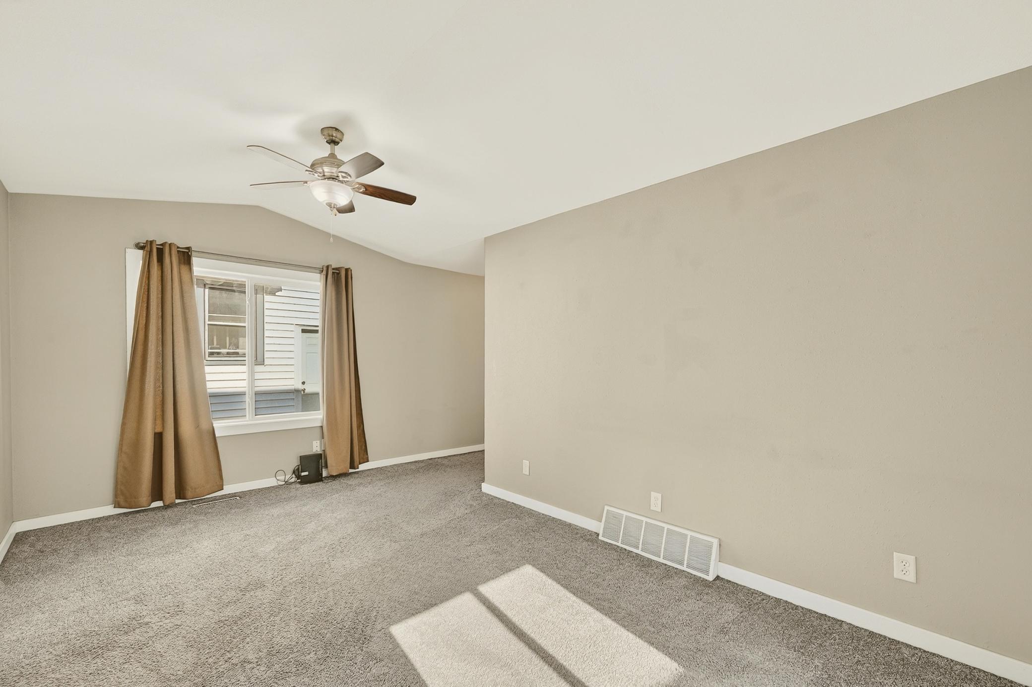 659 West 4th Street Winona, MN 55987 - Photo 11 of 24