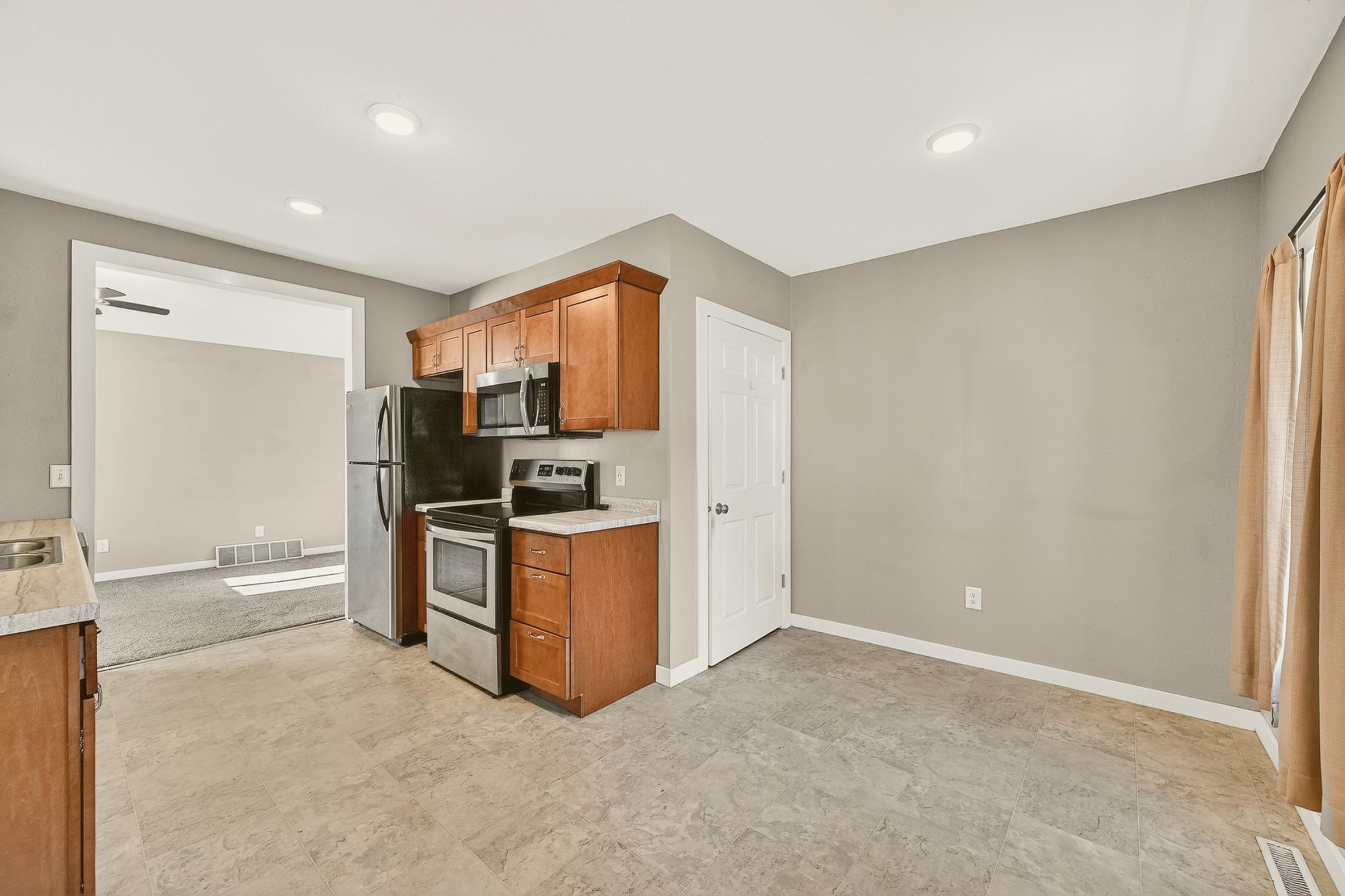 659 West 4th Street Winona, MN 55987 - Photo 18 of 24