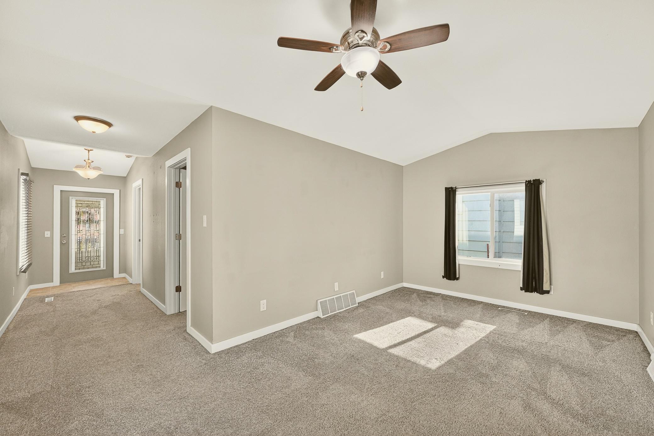 659 West 4th Street Winona, MN 55987 - Photo 9 of 24