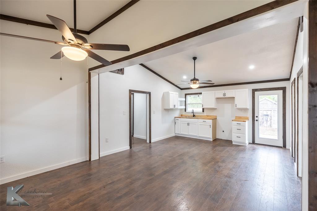 819 Southeast Ave B Hamlin, TX 79520 - Photo 11 of 29