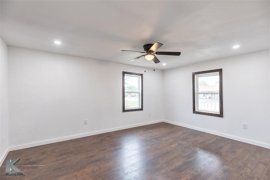 819 Southeast Ave B Hamlin, TX 79520 - Photo 12 of 29