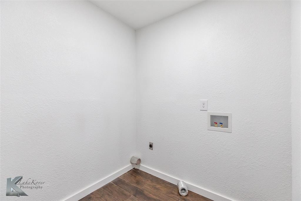 819 Southeast Ave B Hamlin, TX 79520 - Photo 21 of 29