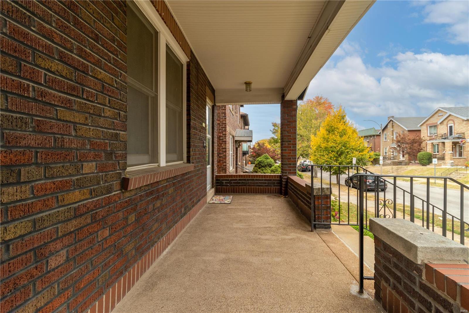 5446 Rhodes Avenue St. Louis, MO 63109 - Photo 3 of 68 Gallery Image 3