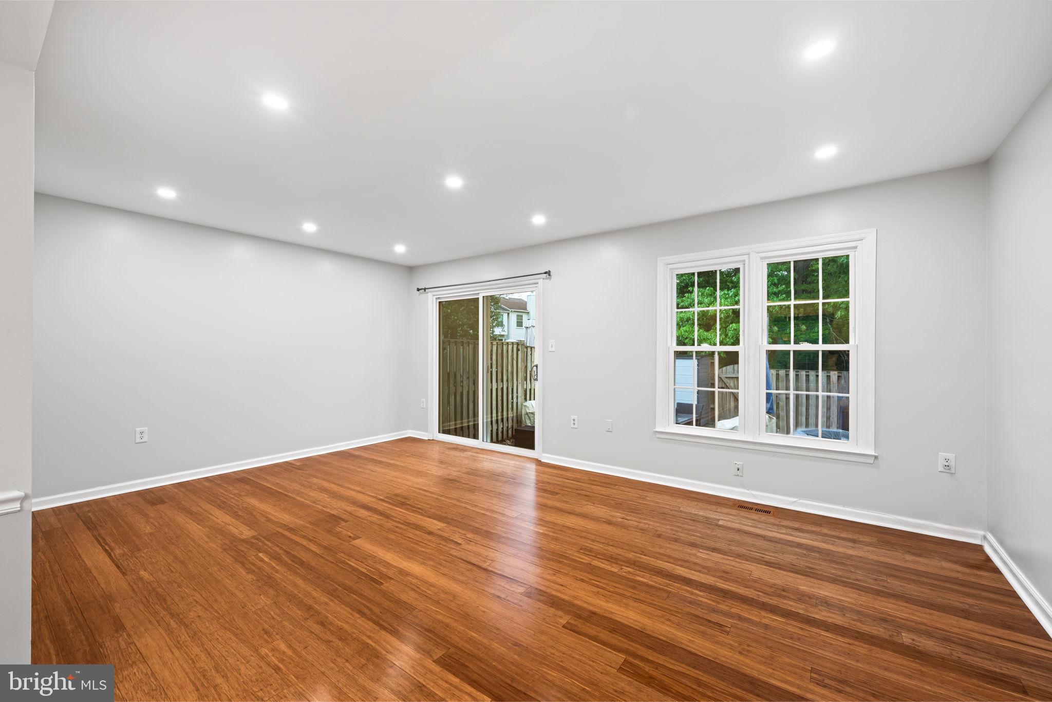 5725 Ridge View Drive Alexandria, VA 22310 - Photo 18 of 53 Large light filled living room
