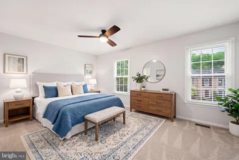 $650,000 | 5725 Ridge View Drive, Alexandria, VA 22310
