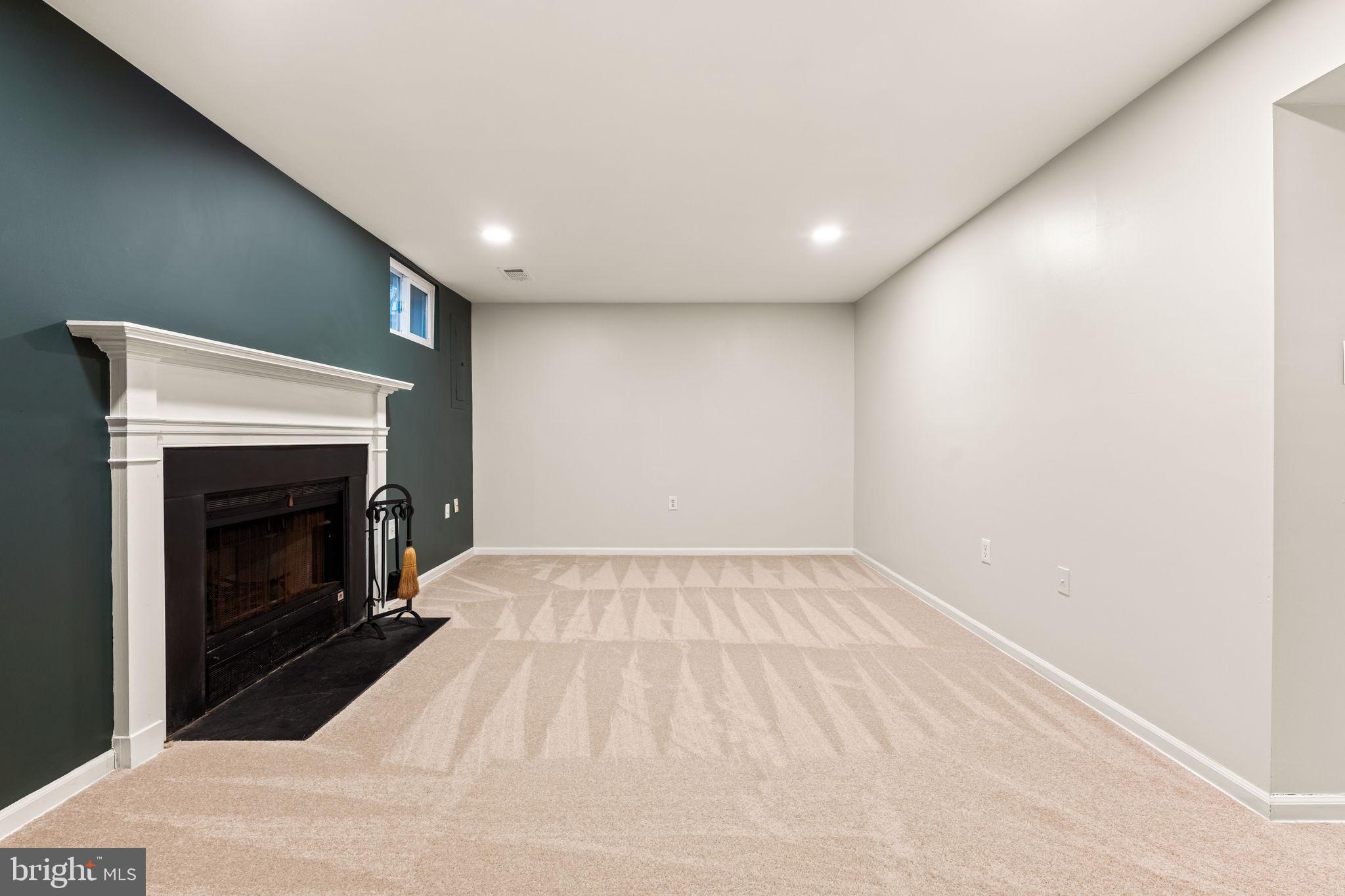 5725 Ridge View Drive Alexandria, VA 22310 - Photo 40 of 53 Modern lighting throughout
