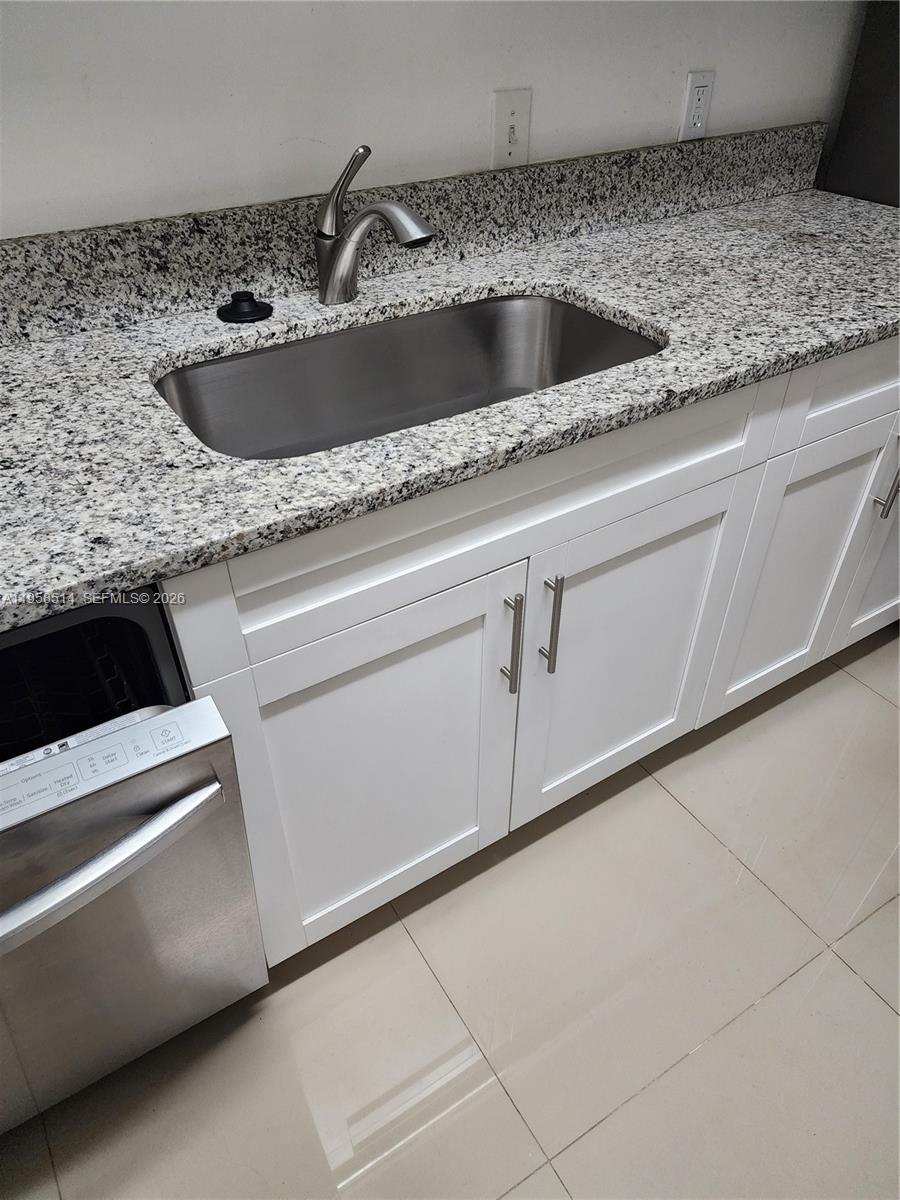 4321 West McNab Road, Unit 10 Pompano Beach, FL 33069 - Photo 2 of 18