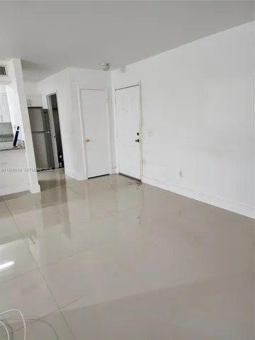 $1,675 | 4321 West McNab Road, Unit 10, Pompano Beach, FL 33069