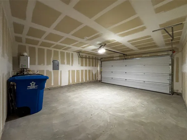 a view of a back yard of the house