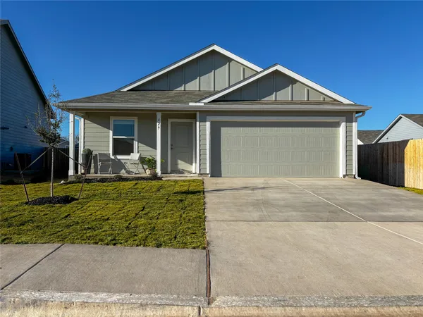 a view of outdoor space yard and patio