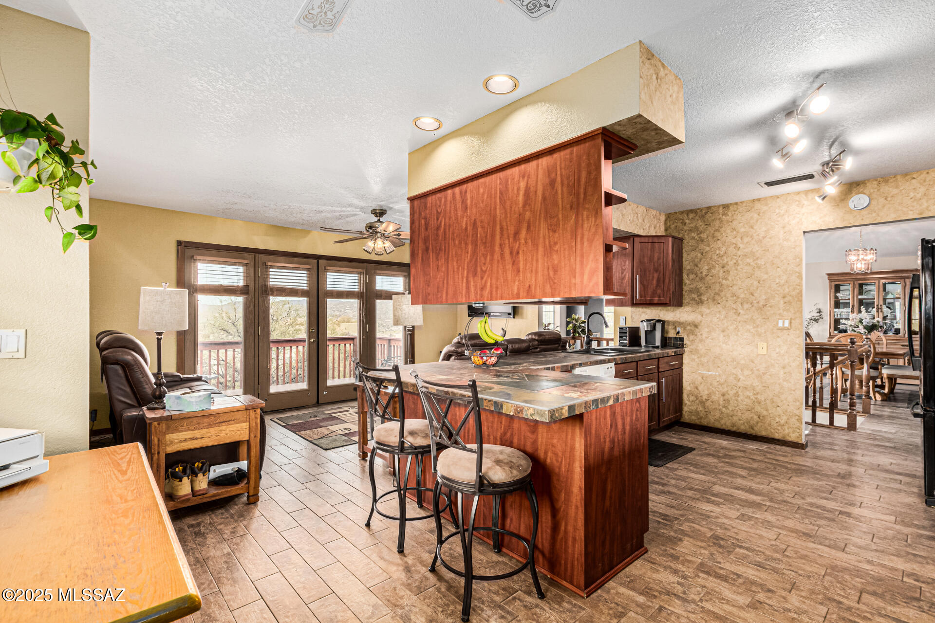 15850 North Razorback Ridge Trail Tucson, AZ 85739 - Photo 21 of 50 Kitchen