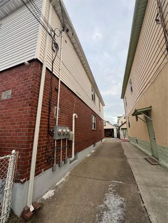 $1,400,000 | 171-28 103rd Road | Jamaica