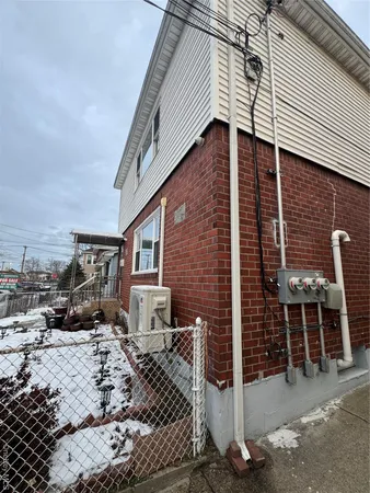 $1,400,000 | 171-28 103rd Road | Jamaica