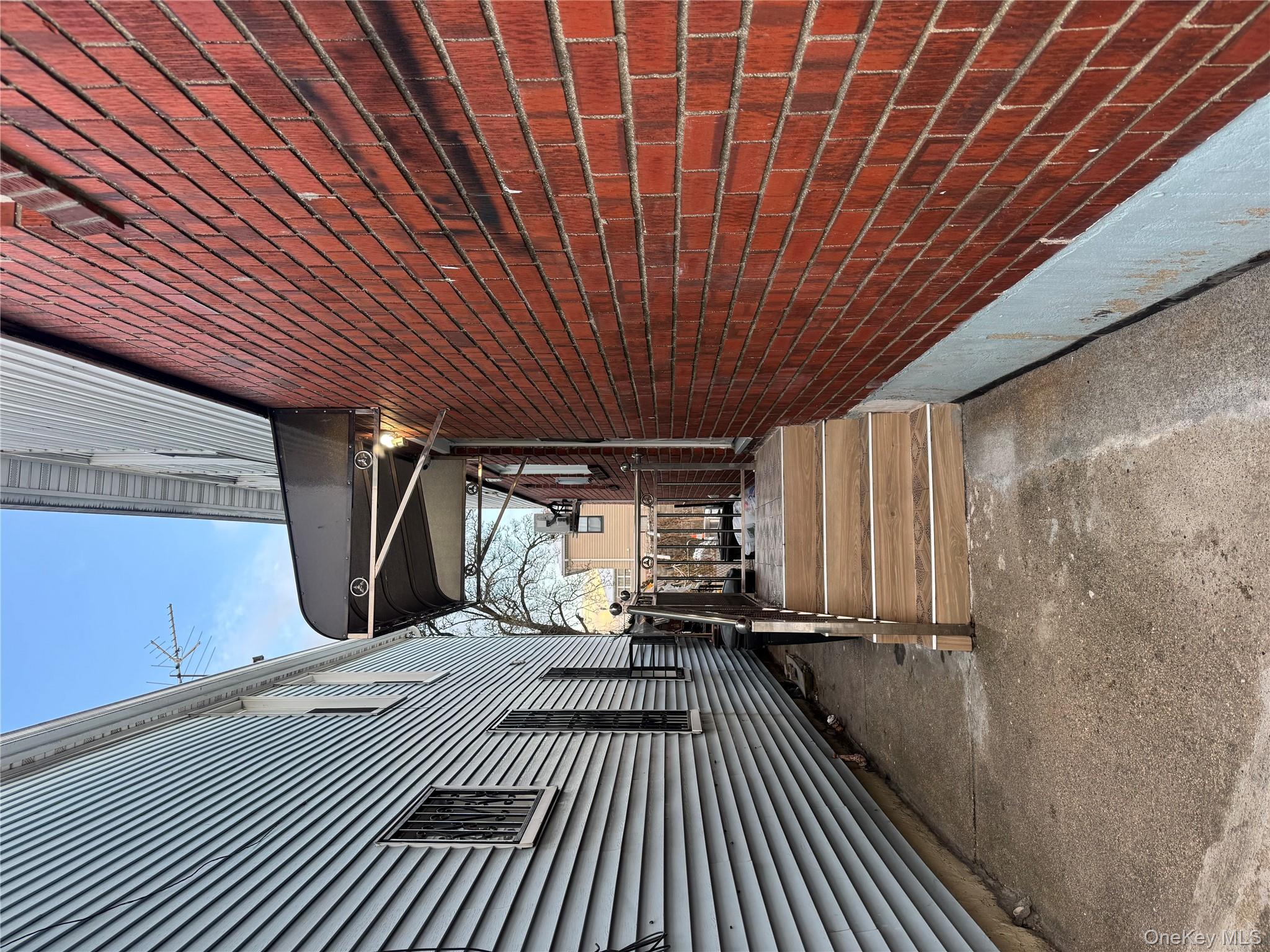 171-28 103rd Road Queens, NY 11433 - Photo 19 of 21 a view of entryway