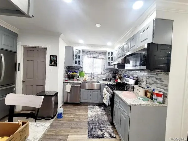 $1,400,000 | 171-28 103rd Road | Jamaica