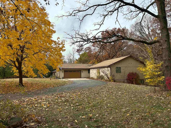 $550,000 | 3919 East Mustang Court, Milton, WI 53563