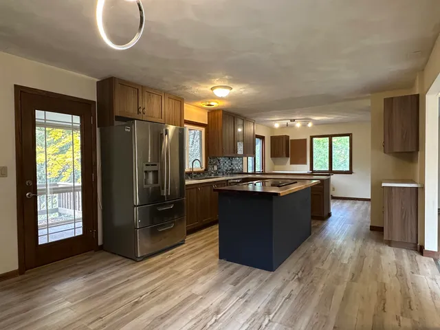 $589,900 | 3919 East Mustang Court, Milton, WI 53563