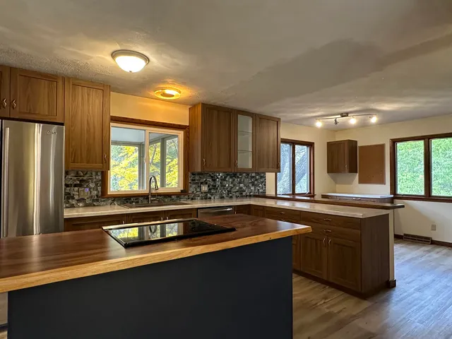 $589,900 | 3919 East Mustang Court, Milton, WI 53563