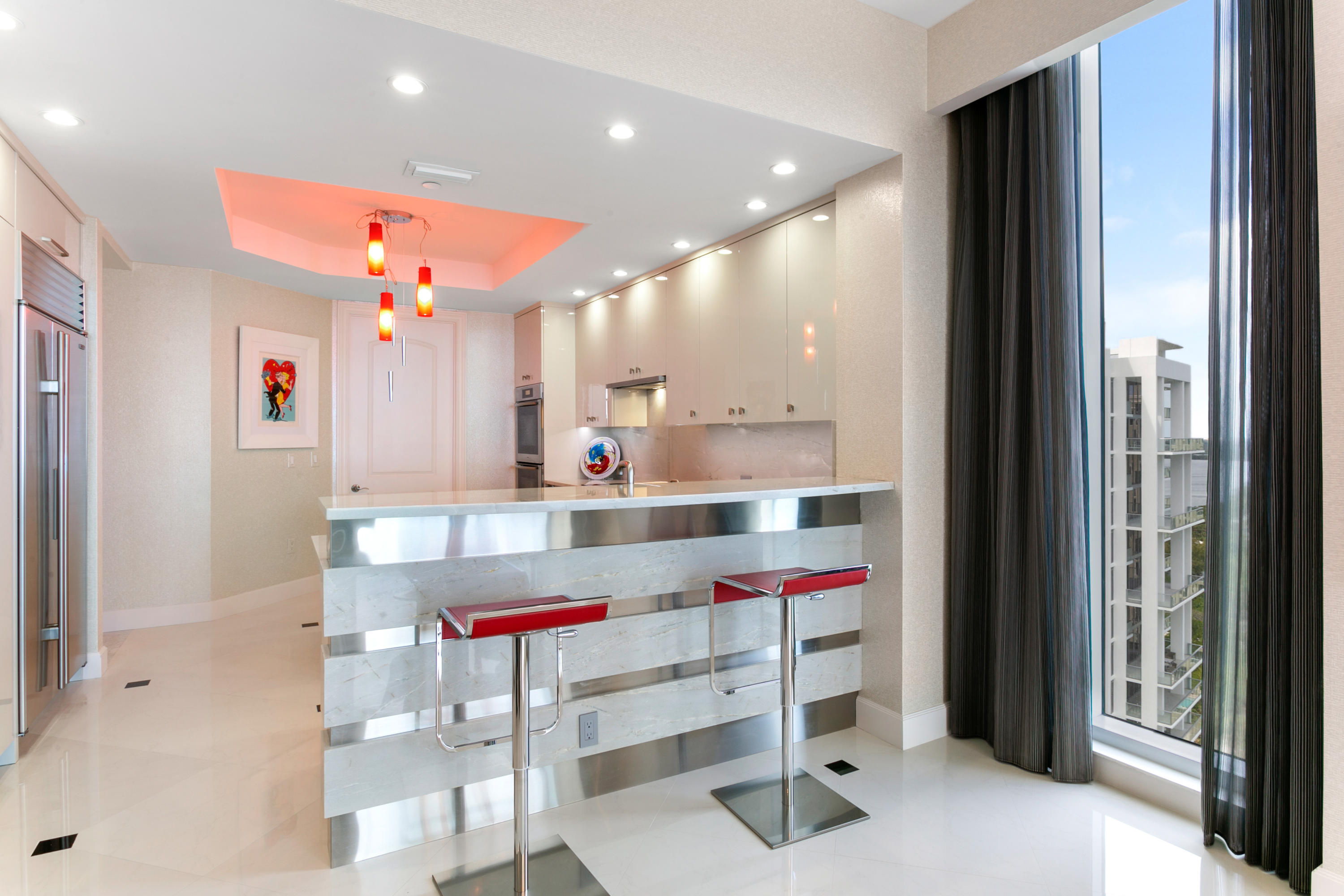 4600 North Ocean Drive, Unit 1901 Riviera Beach, FL 33404 - Photo 22 of 73 Kitchen Bar
