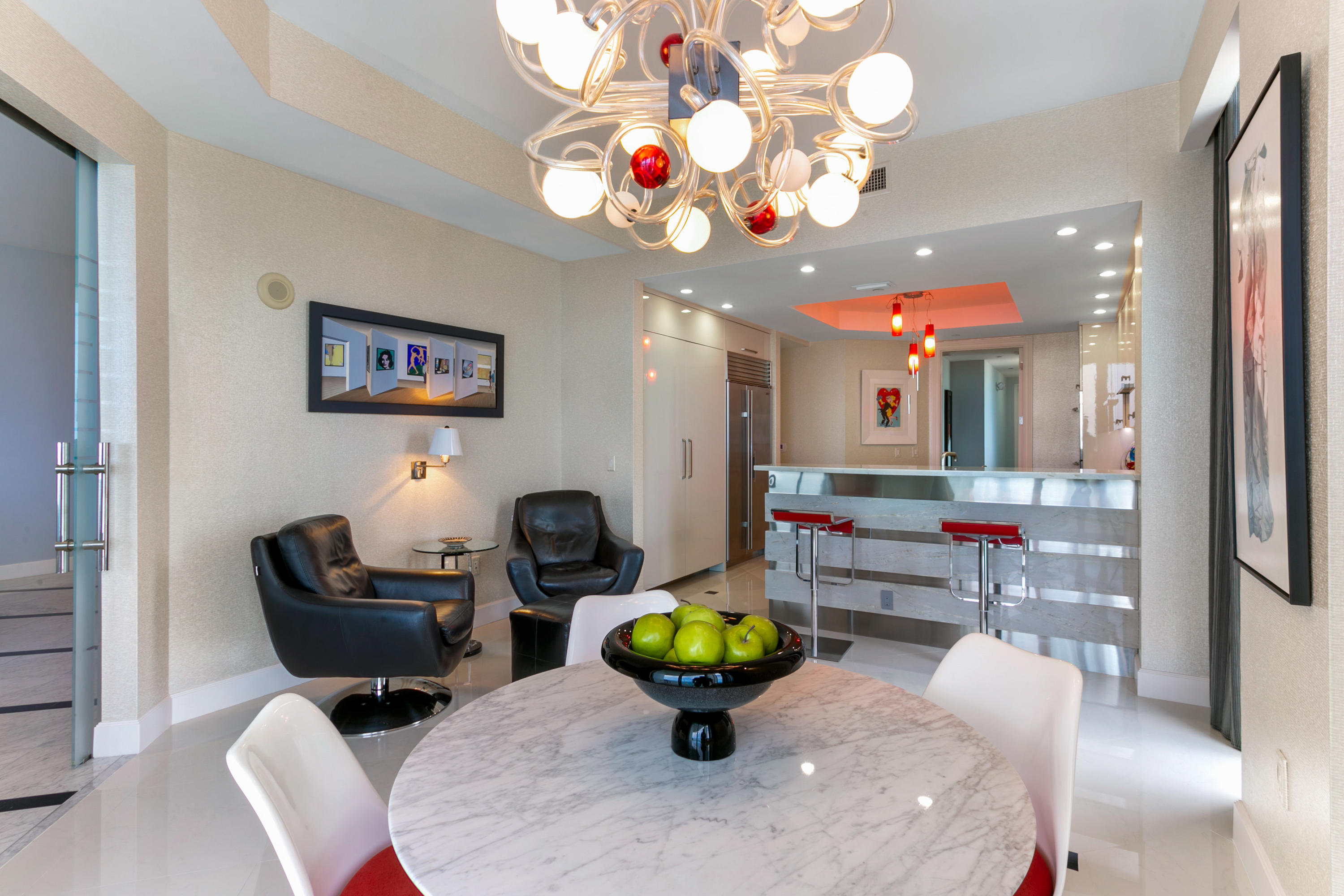 4600 North Ocean Drive, Unit 1901 Riviera Beach, FL 33404 - Photo 24 of 73 Breakfast Area+Kitchen