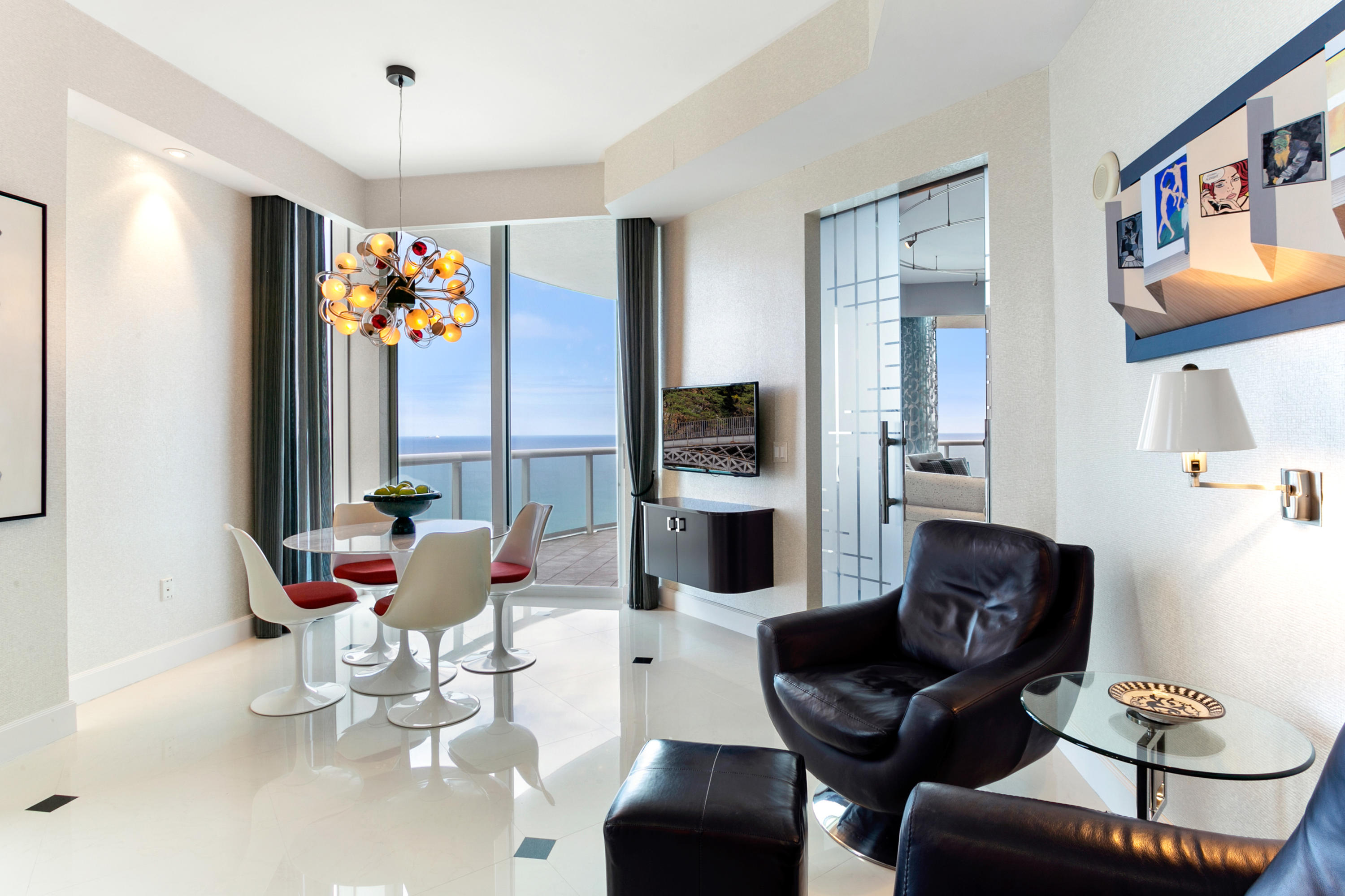 4600 North Ocean Drive, Unit 1901 Riviera Beach, FL 33404 - Photo 27 of 73 Breakfast Nook+Seating Area