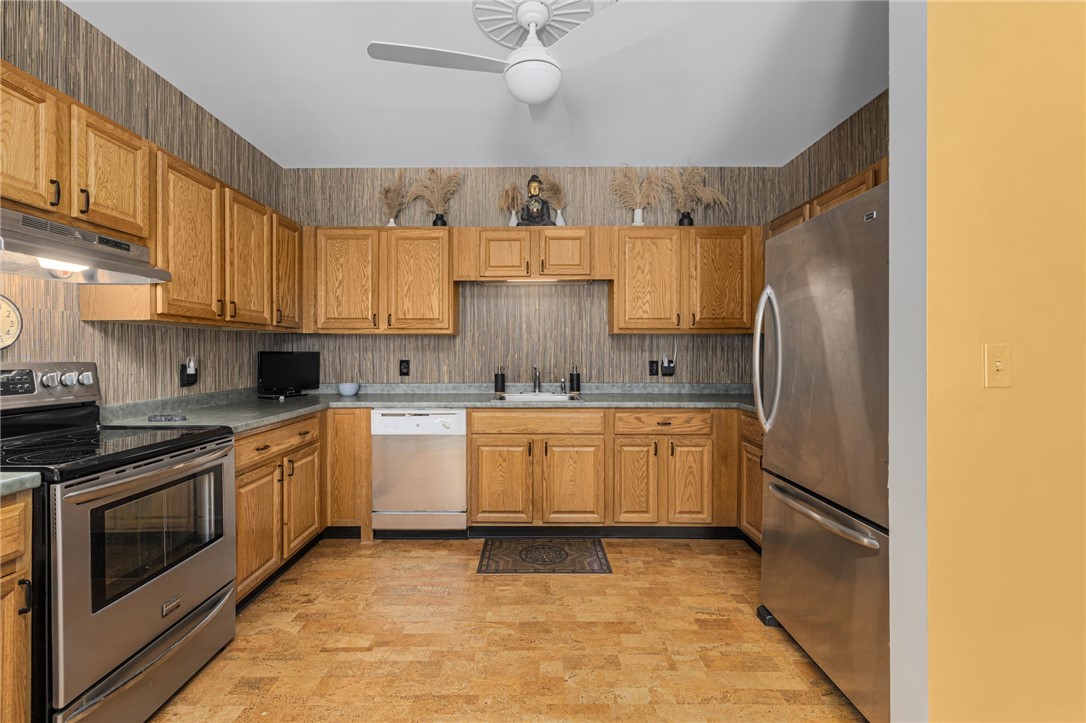 39 Webster Street, Unit 101 Pawtucket, RI 02860 - Photo 8 of 25 Gallery Image 8
