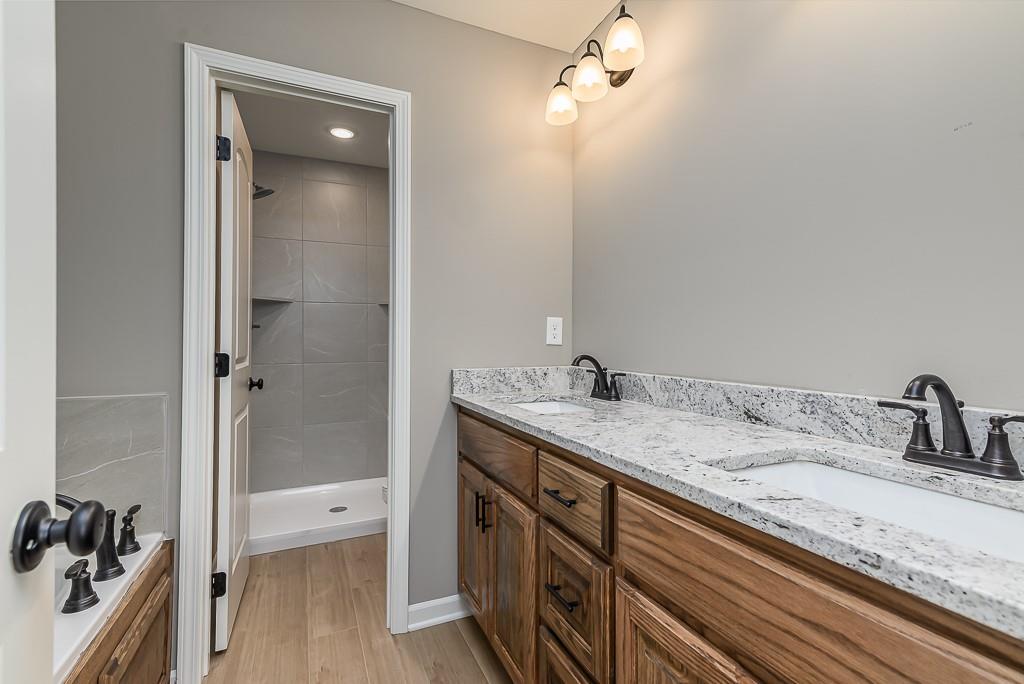 15604 Austin Court Basehor, KS 66007 - Photo 13 of 22