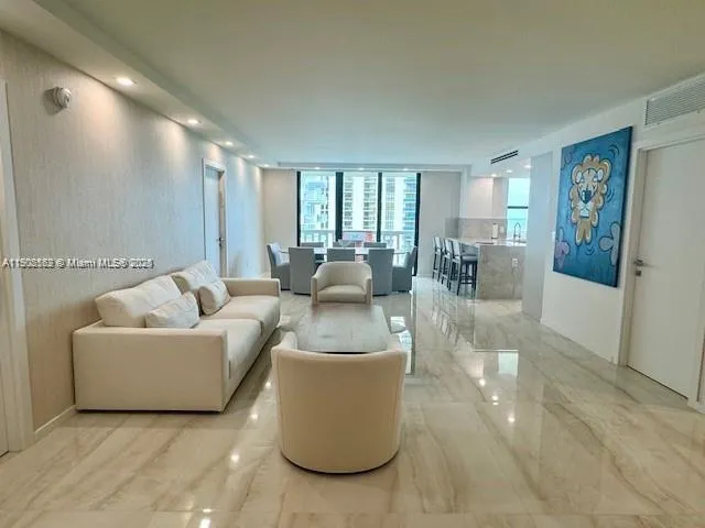 $7,500 | 9801 Collins Avenue, Unit 14E, Bal Harbour, FL 33154